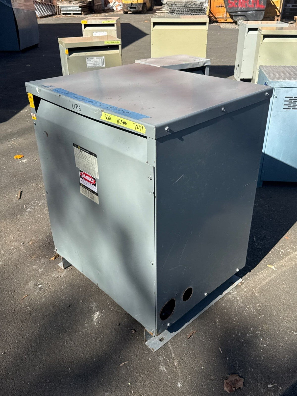 112.5KVA Square D 112T3H Transformer Pri 480V Sec 208/120V 3PH Type 2 Encl Used