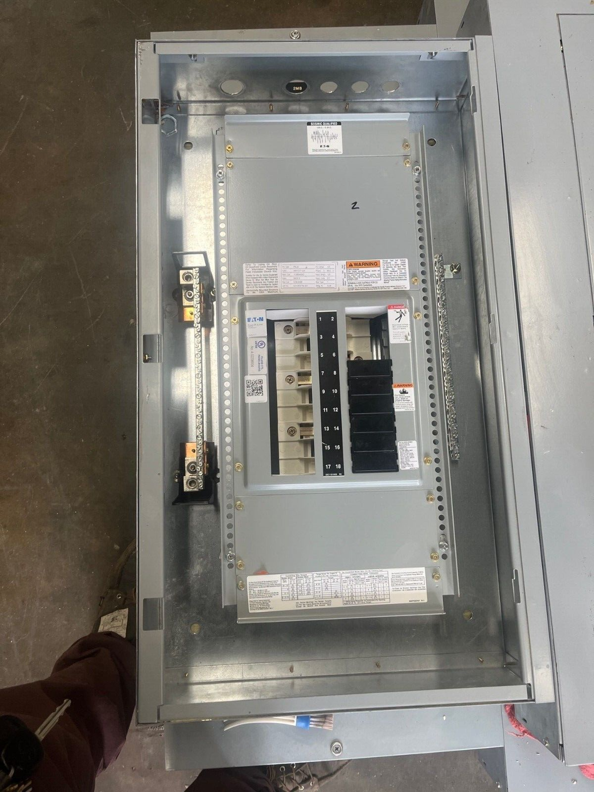 Eaton PRL2A Panelboard 125A 480/277V 3PH 4W Indoor Encl 18 Circuit MLO EZB2036R P603 Used