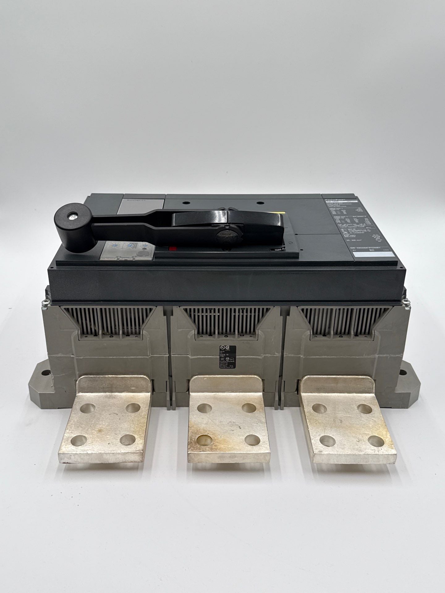 Square D RKF36160CU33A Circuit Breaker 1600A 3P 600V PowerPact 65kA R-Frame New