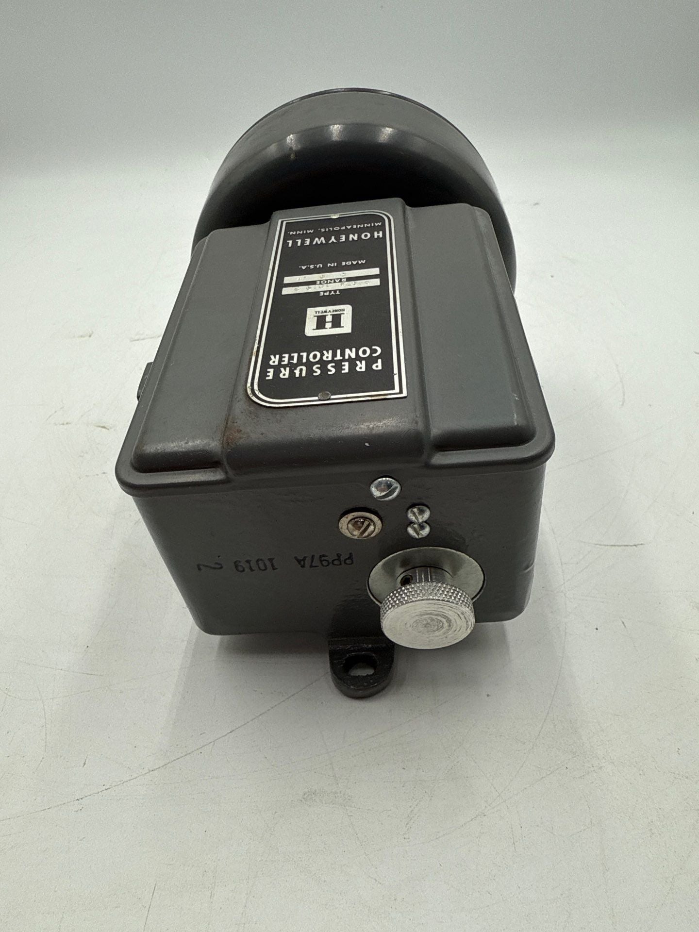 Honeywell PP97A-1019-2 Pressure Controller Proportioning Type 0-1 PSI Used