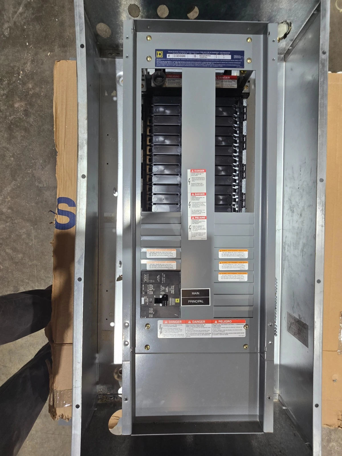 Square D NF Panelboard 125A 600/347V 3PH 4W 30 Cir MCB 100 Amp Panel EDB34100SA Used