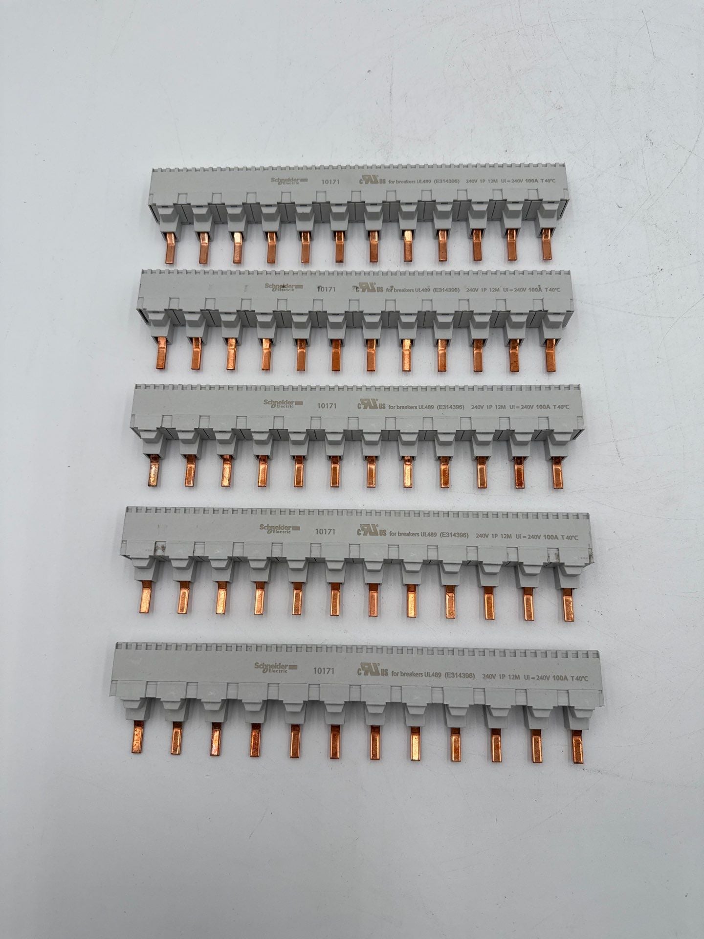 Schneider Electric 10171 Set of 5 Comb Busbar C60 UL489 1P 240V New