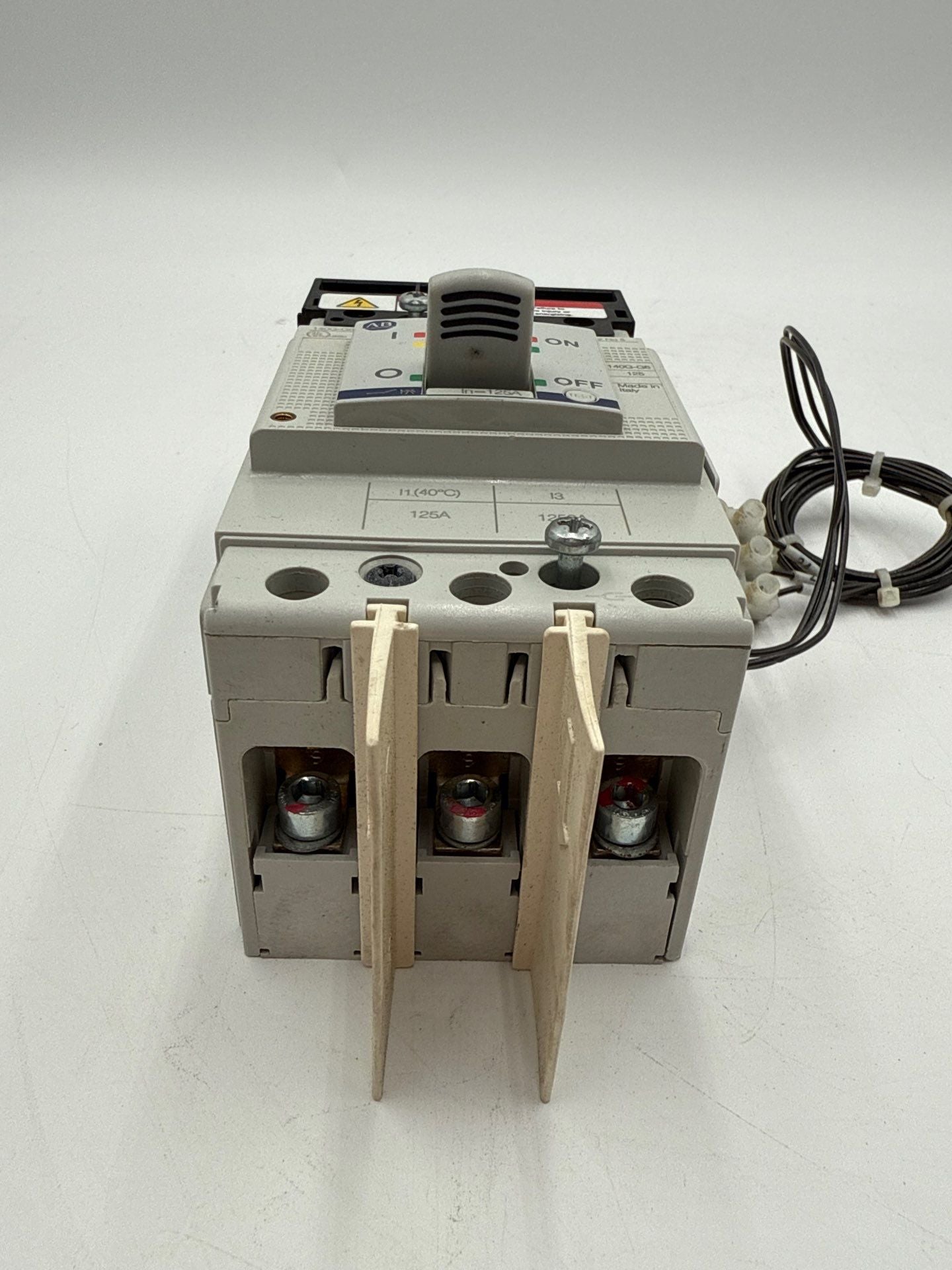 Allen Bradley 140G-G6C3-D12 Circuit Breaker 125A 3P 600V 140G-G6 125 Amp 3 Pole Used