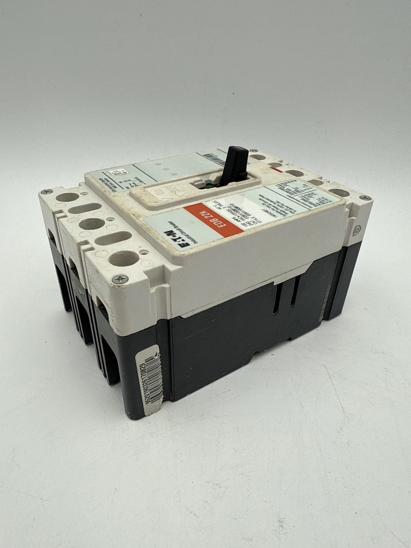 Eaton EDB3100BP10 Circuit Breaker 100A 3P 240V EDB 22k 100 Amp 3 Pole Used