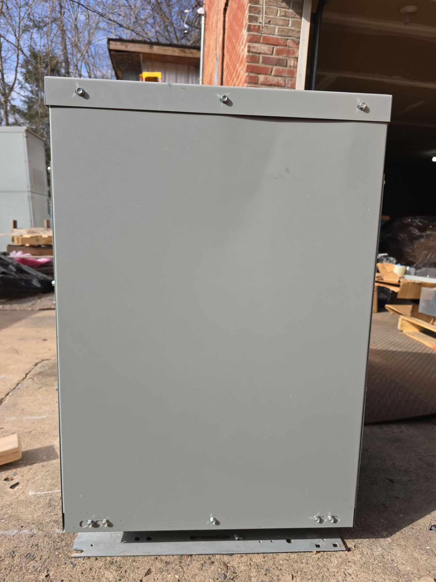 75KVA GE 9T23B3874 Transformer Pri 480V Sec 208/120V 3PH Indoor Encl Type QL Used