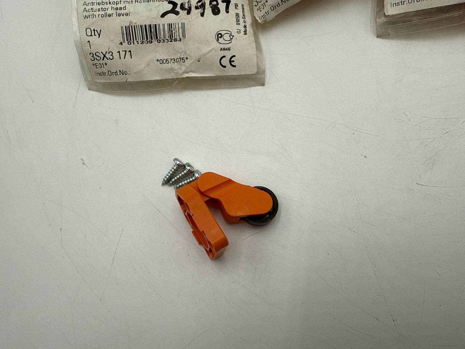 Siemens 3SX3 171 Actuator Head Pivot Arm Angle Roller Lever 10A 600V New