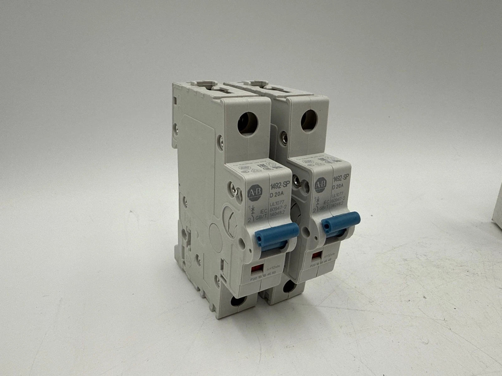 2PC Allen Bradley 1492-SPM1D200 Circuit Breaker 20A 1P 277V 1492-SP 20 Amp 1Pole New