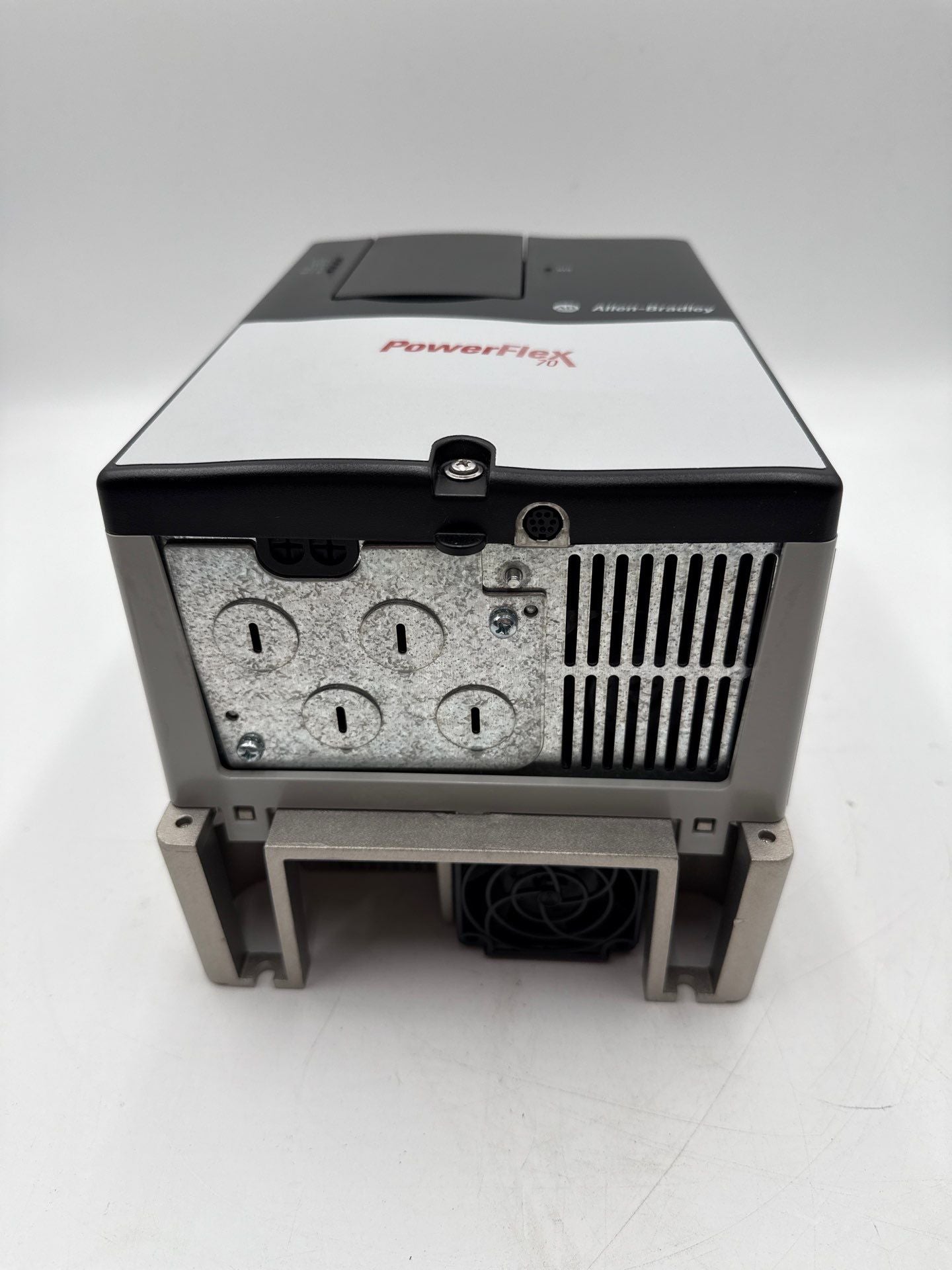 Allen Bradley 20AD011A0AYNANC0 PowerFlex 70 VFD 7.5HP 480V 11A 3PH New