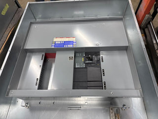 Square D HCP I-Line Panelboard 300A 208/120V 3PH 4W 18 Circuit MCB Indoor Encl P428 Used