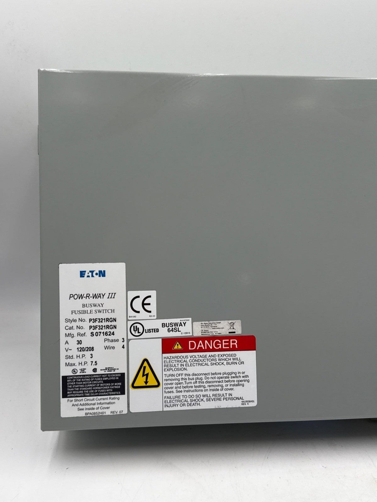 Eaton P3F321RGN Pow-R-Way III Busway Switch Bus Plug 30A 3PH 120/208V 4W Fusible New