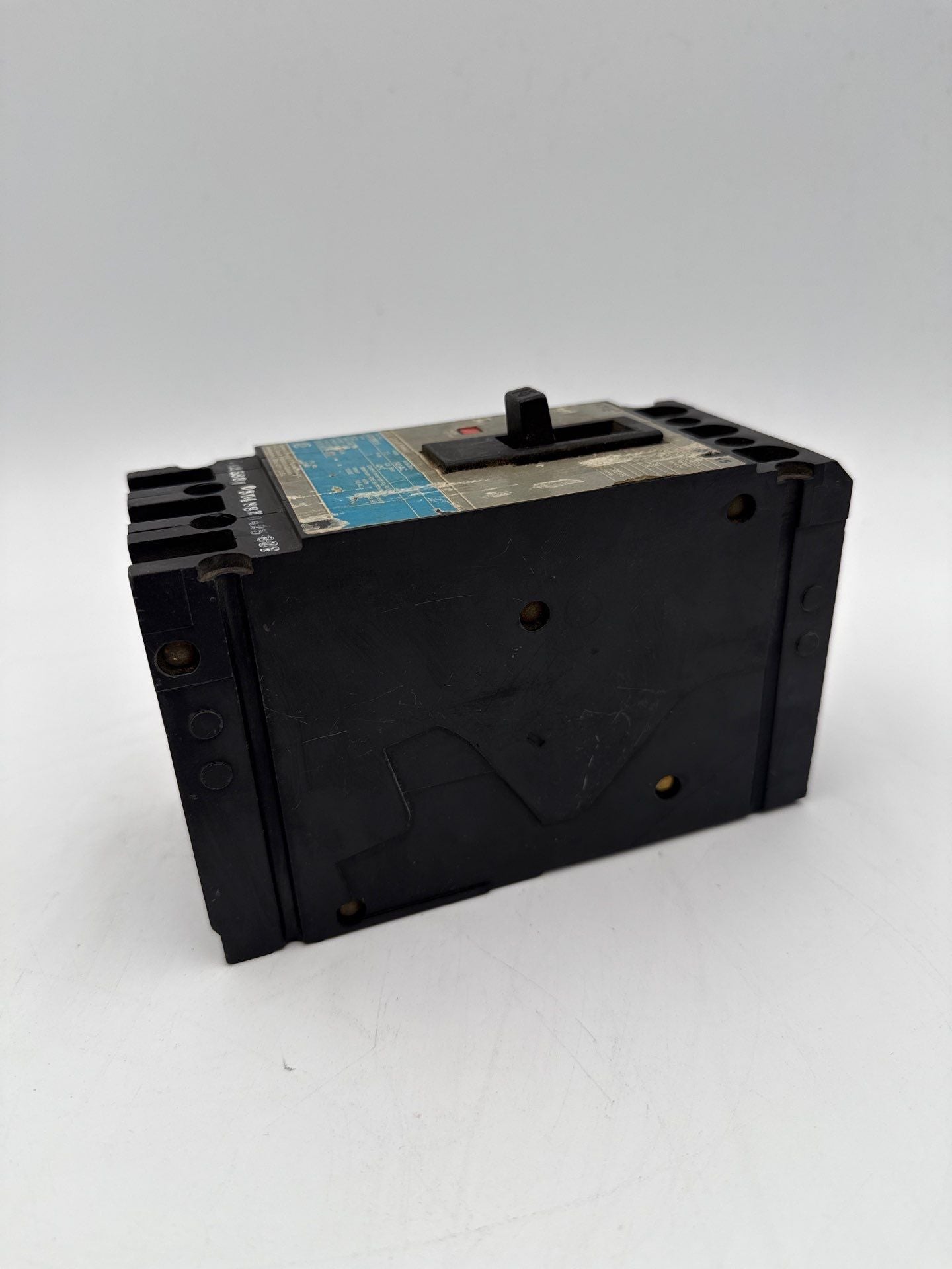 Siemens ITE ED23B015 Circuit Breaker 15A 3P 240V ED2 15 Amp 3 Pole Used