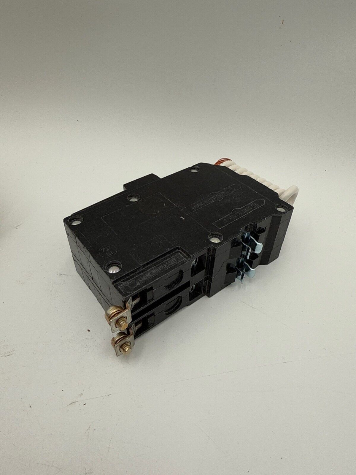 Square D QOB220GFI New