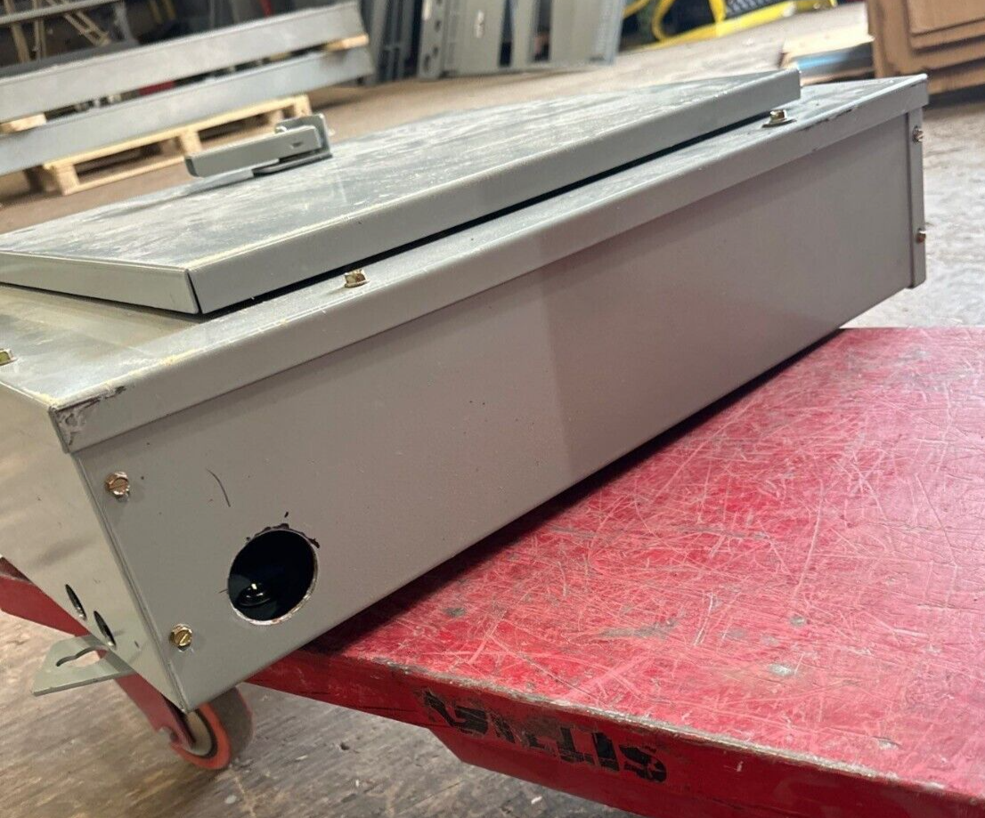 GE AQF3121AB Panelboard 125A 208/120V 3PH 4W 18Cir 3R Outdoor Encl MCB 30A Main P485 Used