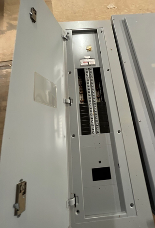 Siemens S3E42ML600ETS S3 Panelboard 600A 3PH 4W 480Y/277V MLO With 225A Subfeed P269 Used
