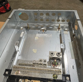 Square D NQOD442L400 Panelboard 400A 3PH 208Y/120V 4W MLO Panel 400 Amp 42 Cir Used