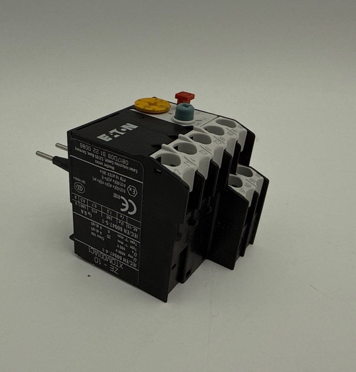Eaton XTOM001AC1 Mini Overload Relay 0.6-1A ZE-1.0 Direct Mount 1NO 1NC New