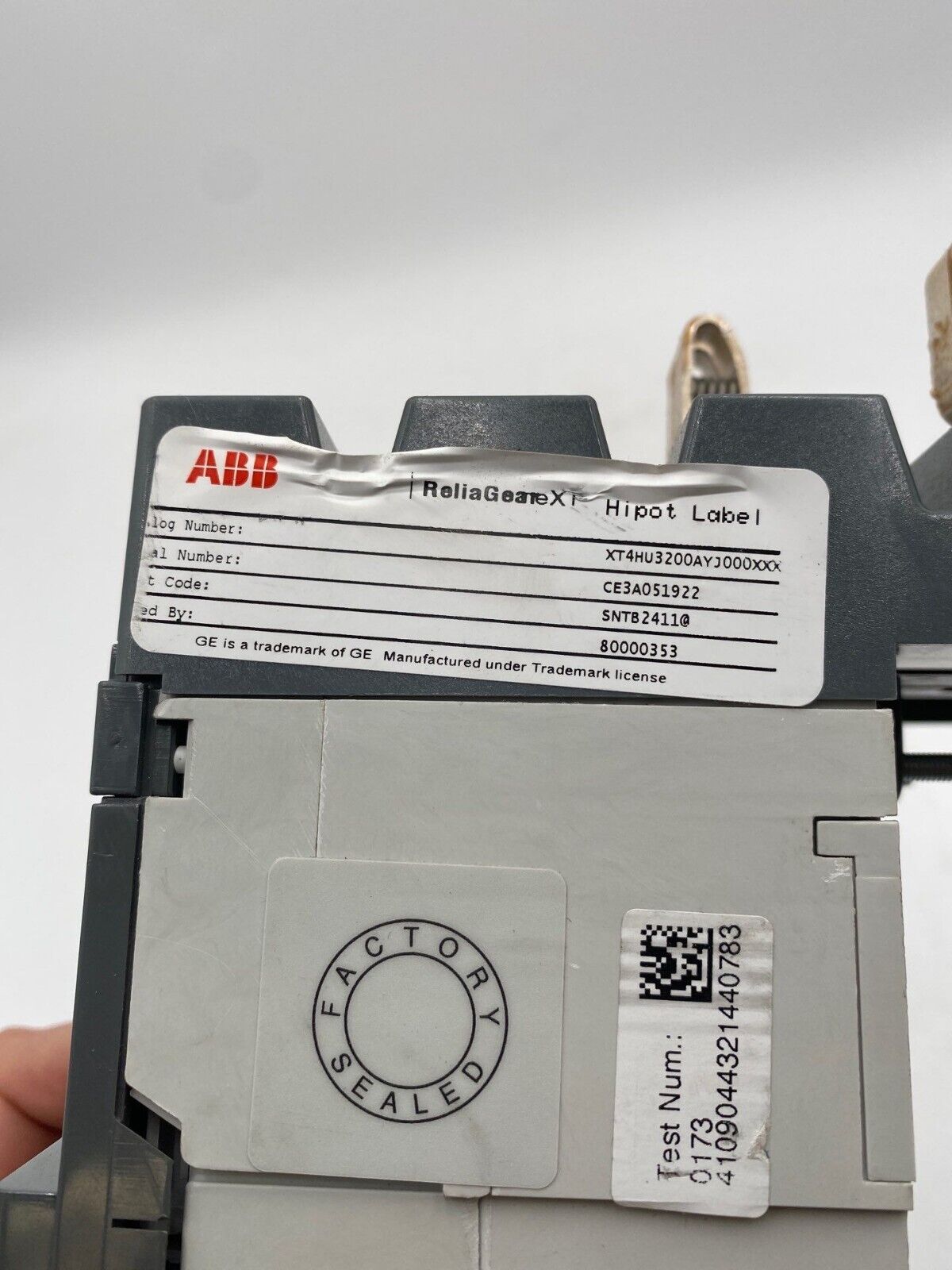 ABB XT4HU3200AYJ000XXX New