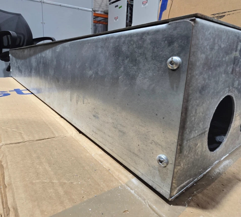 Square D NF Panelboard 125A 600/347V 3PH 4W 30 Cir MCB 100 Amp Panel EDB34100SA Used