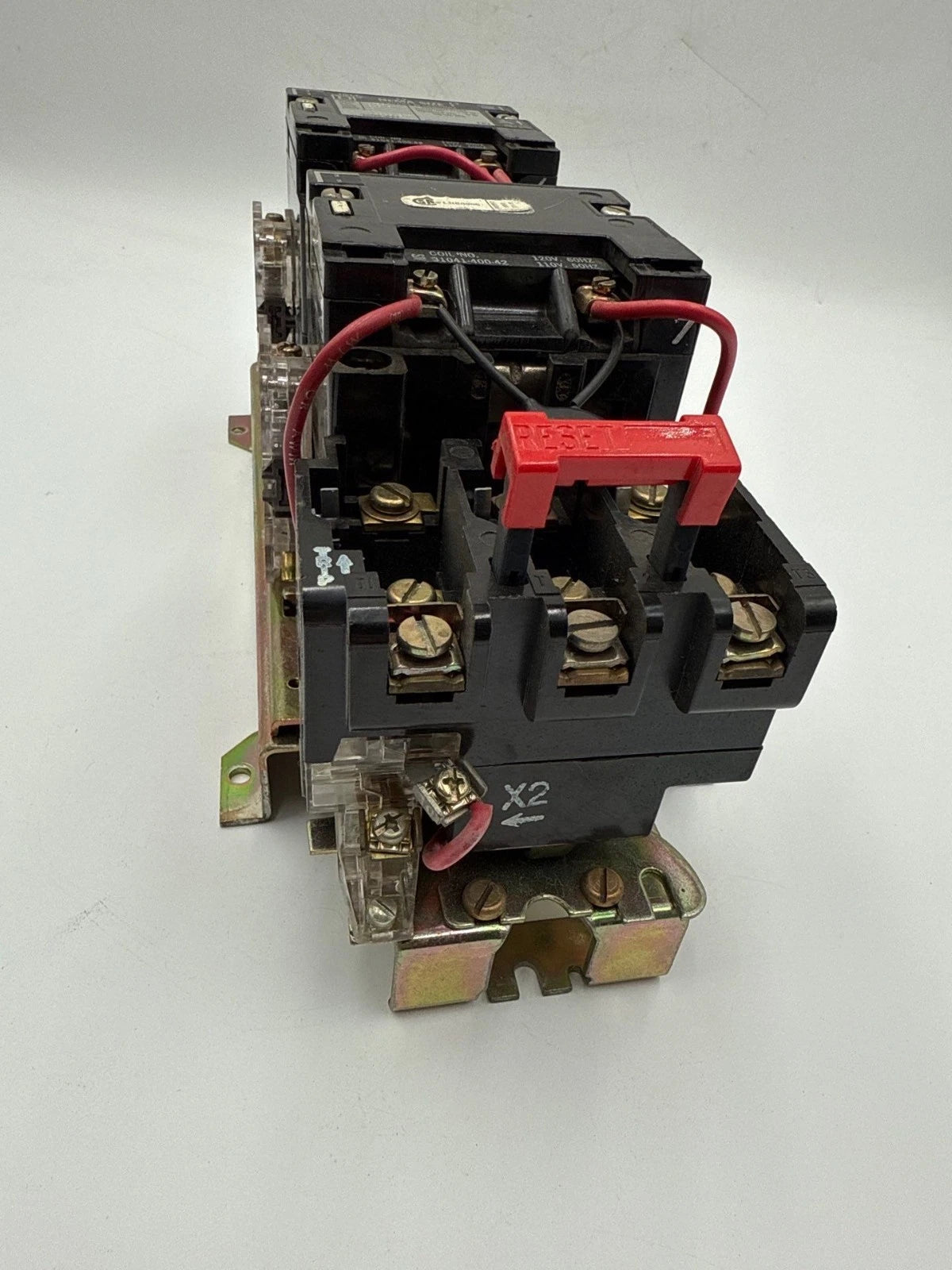 Square D 8736SC07 NEMA Size 1 Reversing Starter Coil 110/120V 27A 3P 600V 10HP Used