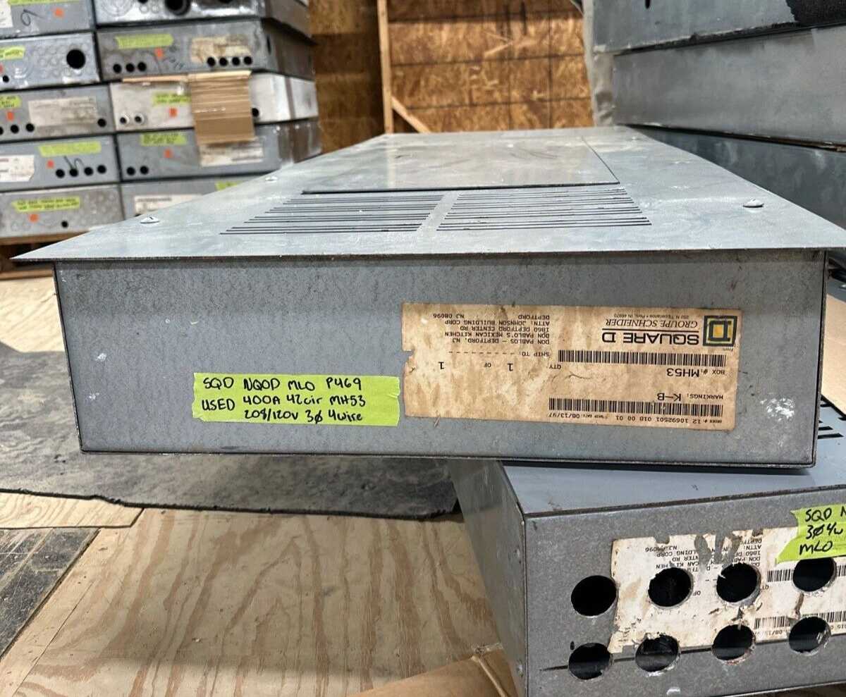 Square D NQOD442L400 Panelboard 400A 208Y/120V 3PH 4W Indoor Encl MLO 42 Circuit P469 Used
