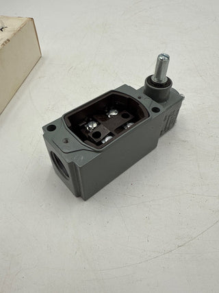 Allen Bradley 802T-A Oiltight Limit Switch Ser D Lever Type New