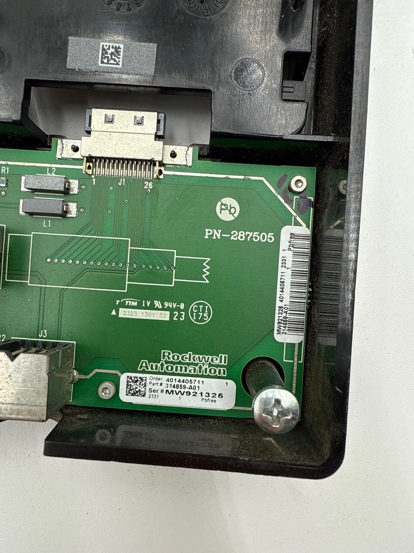 Allen-Bradley 20-HIM-B1 PowerFlex Door Mount Bezel SER A Cable A22105-134-03 Used