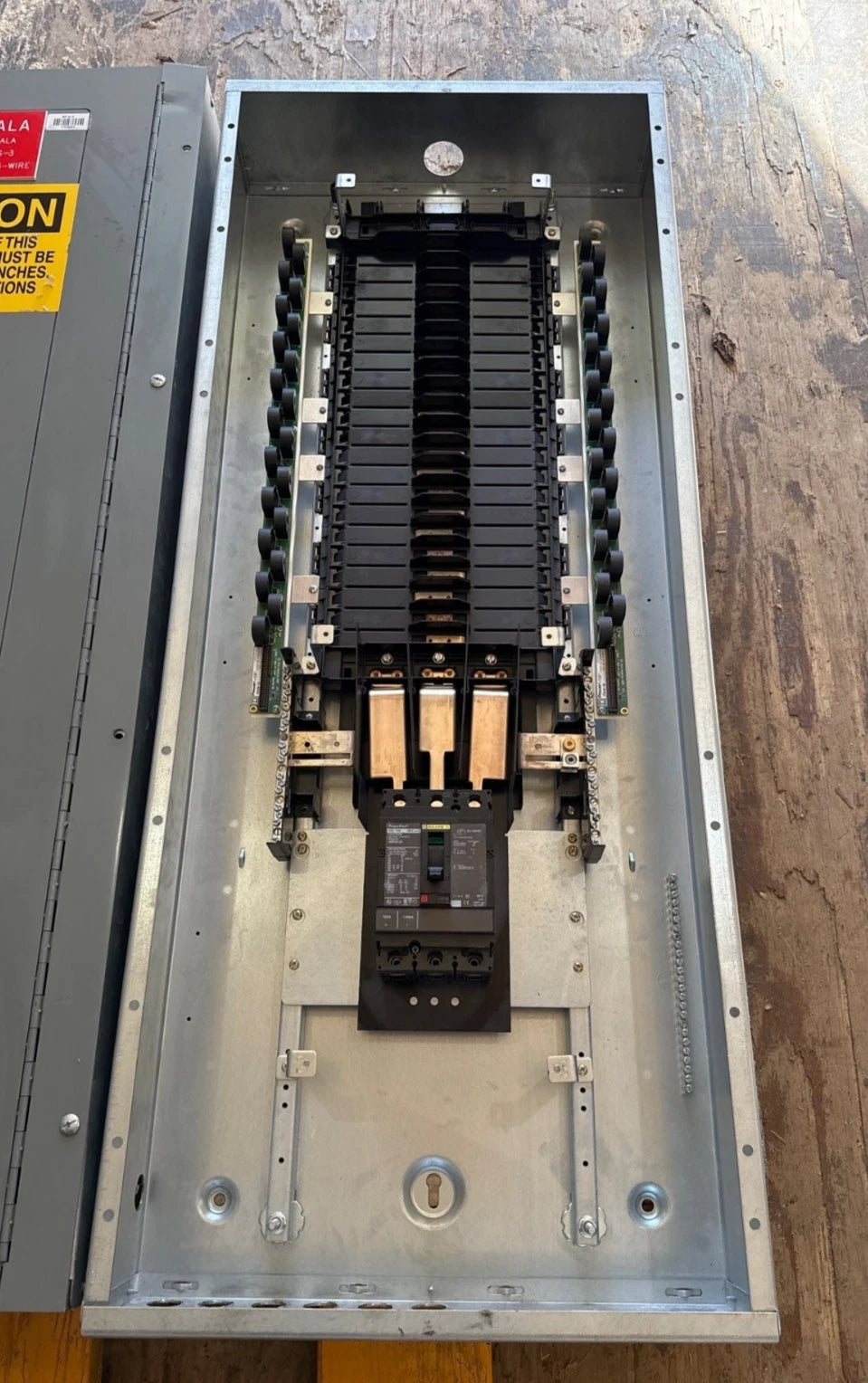 Square D NF Panelboard 125A 480/277V 3PH 4W 42 Cir MCB Panel 125 Amp HDP36125 Used