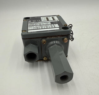 Allen Bradley 836T-T254J Pressure Control Switch 120-600vac 0-300psi 1/4in New