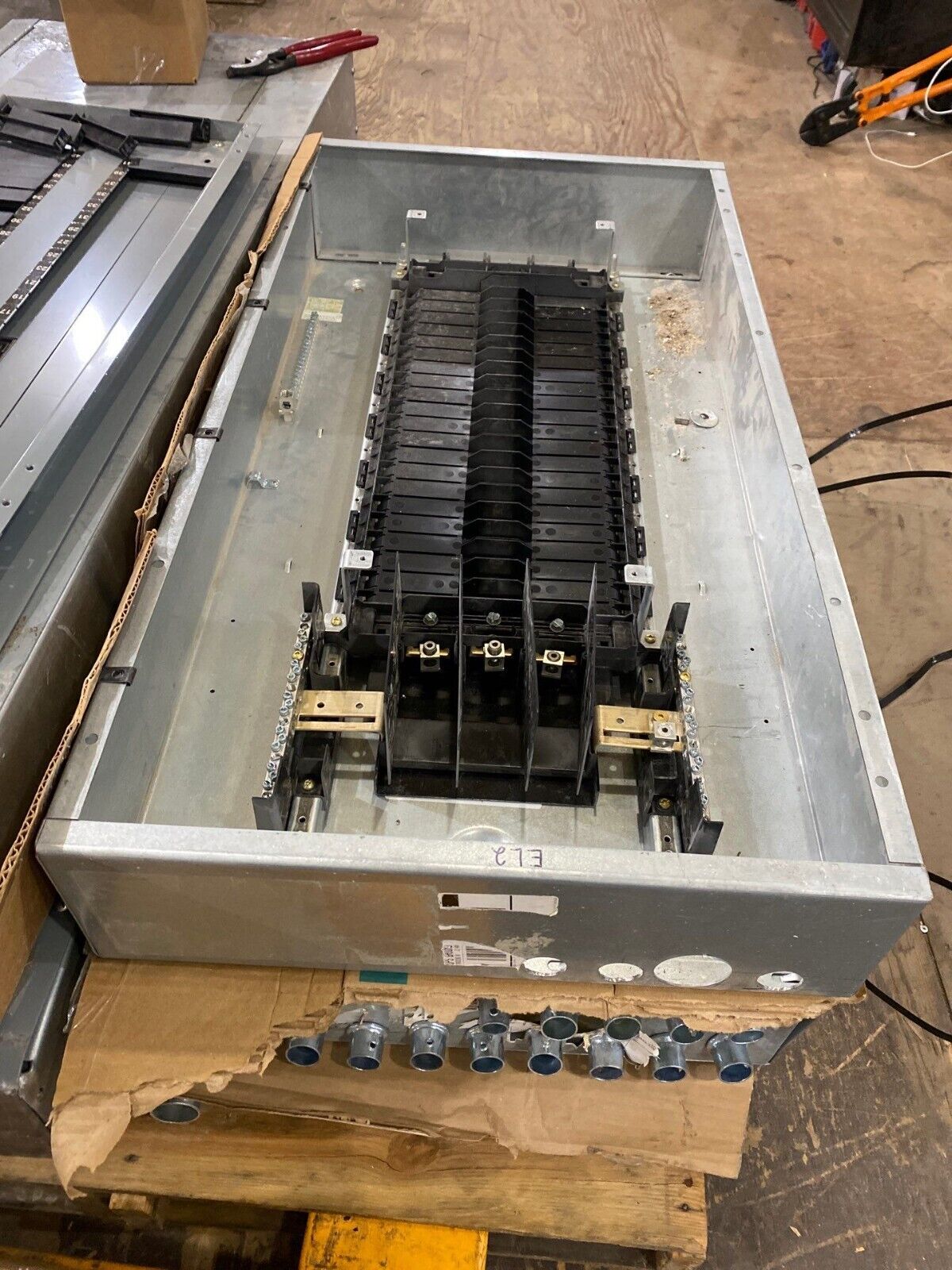 Square D NF Panelboard 125A 480Y/277V 3PH 4W 42 Cir Indoor Encl MLO 125 Amp MH38 P645 Used