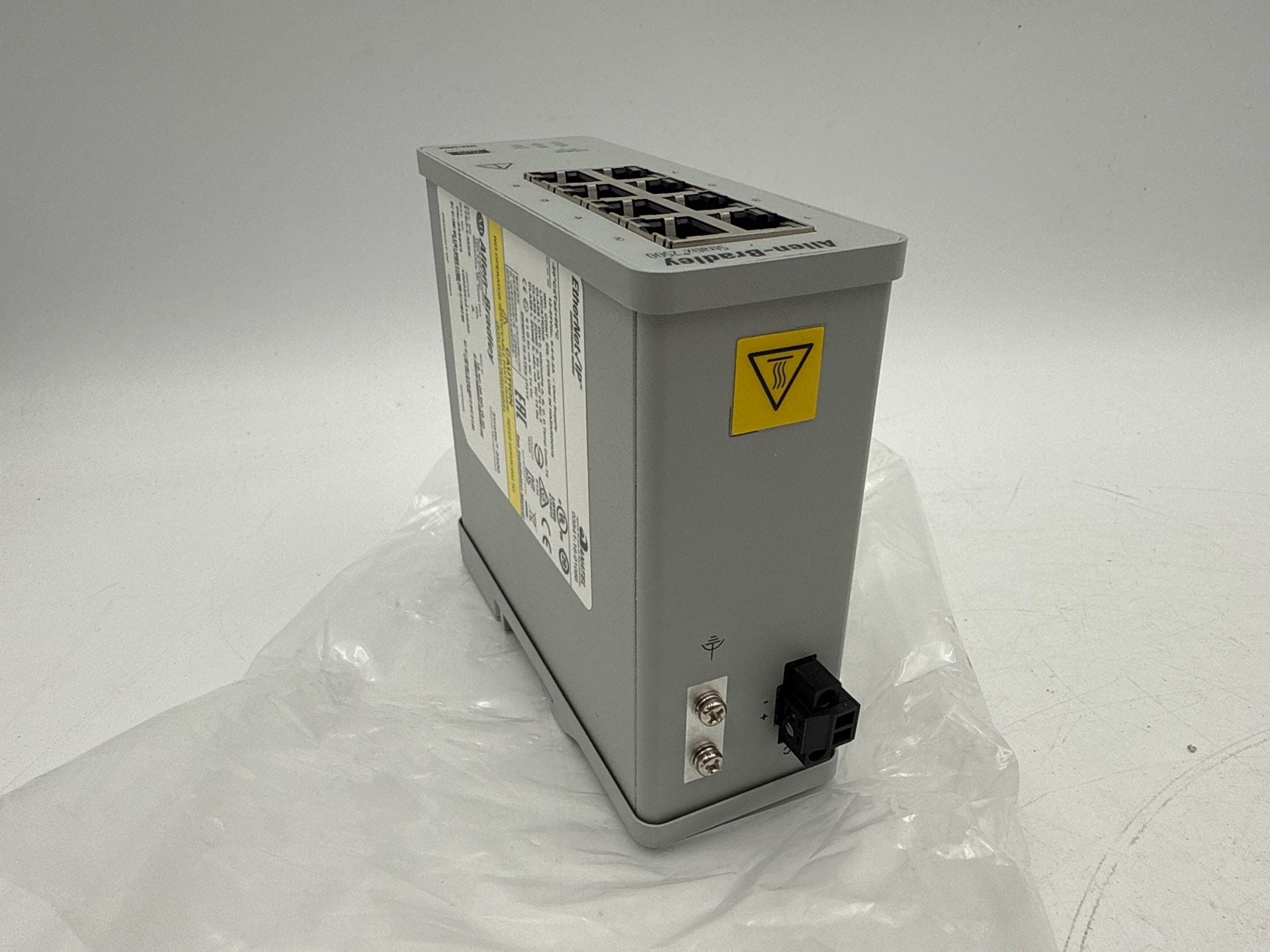 Allen Bradley 1783-LMS8 A EtherNet Managed Switch Stratix 2500 IP 8-Port Used