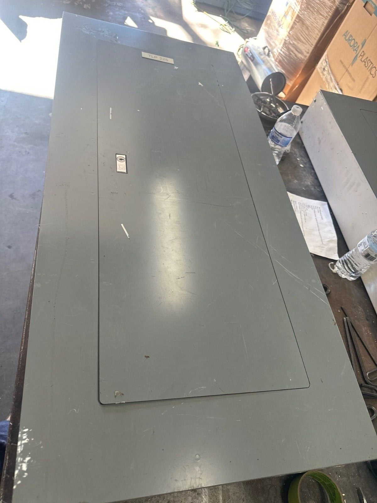 Square D NF Panelboard 250A 600V 3PH 4W MLO 42 Cir Main Lug Panel Indoor Encl P379 Used