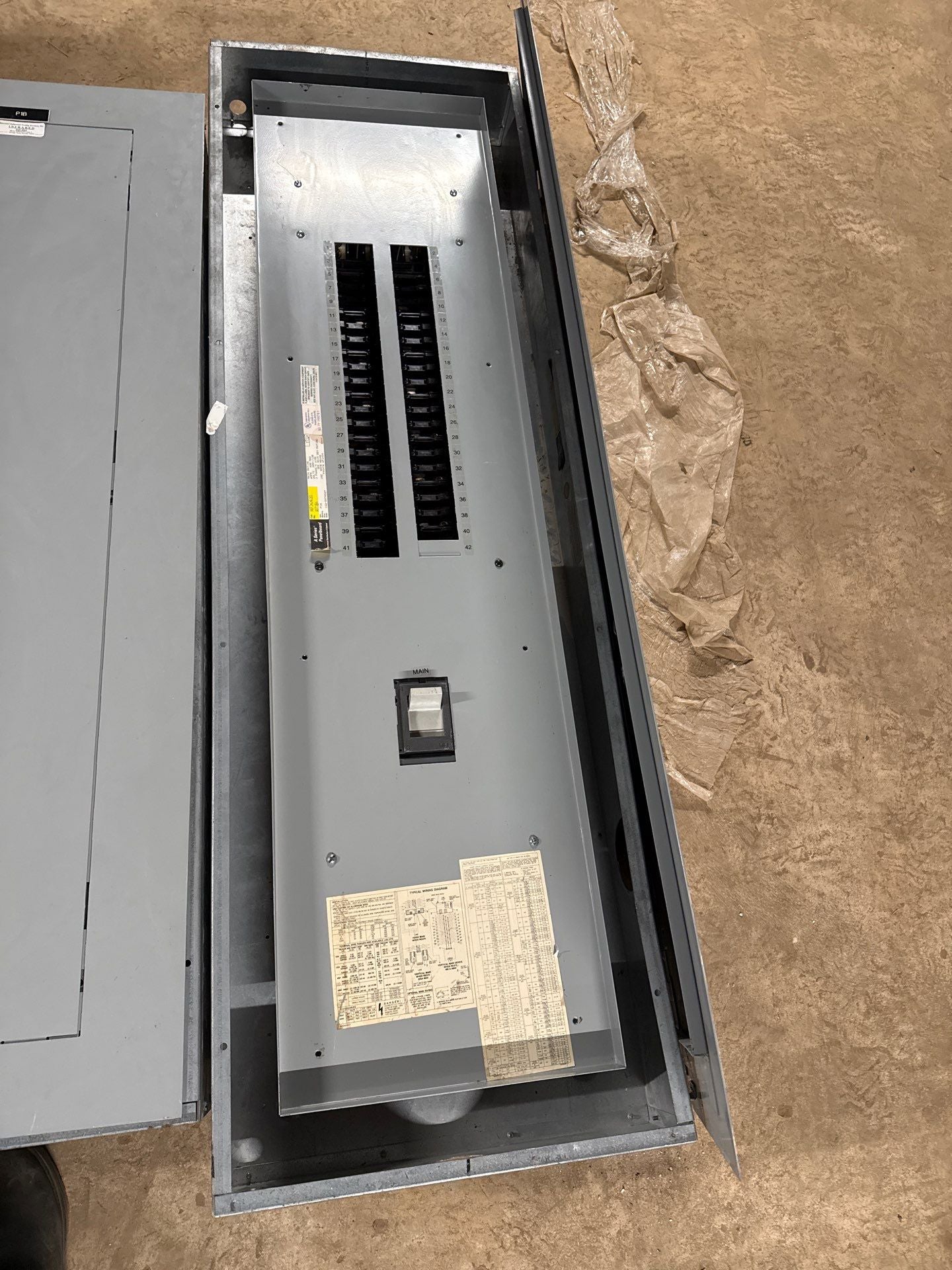 GE AQF3424CBX Panelboard 300A 208/120V 3PH 4W MCB Panel TJD432300 300 Amp Used