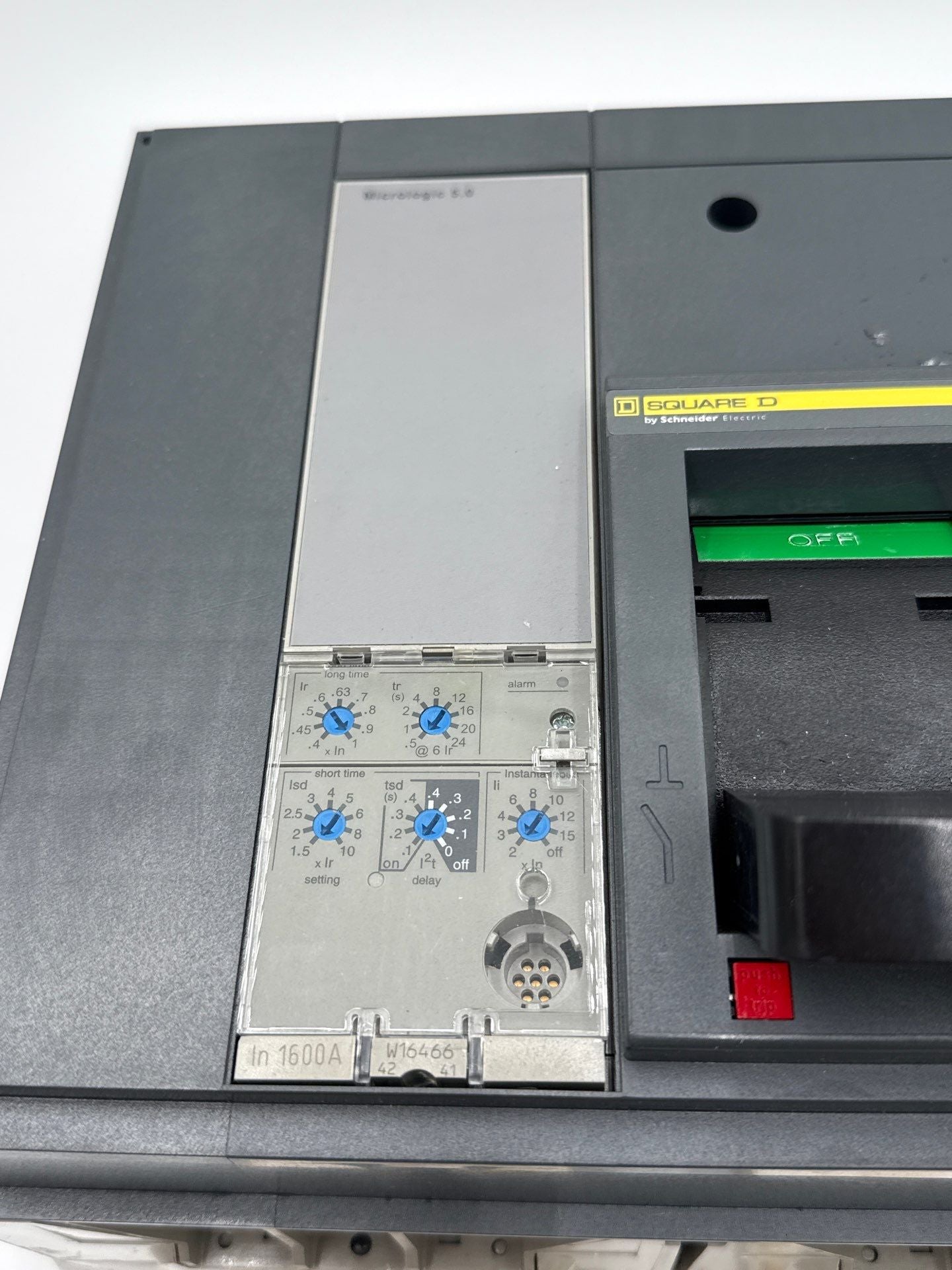 Square D RKF36160CU33A Circuit Breaker 1600A 3P 600V PowerPact 65kA R-Frame New