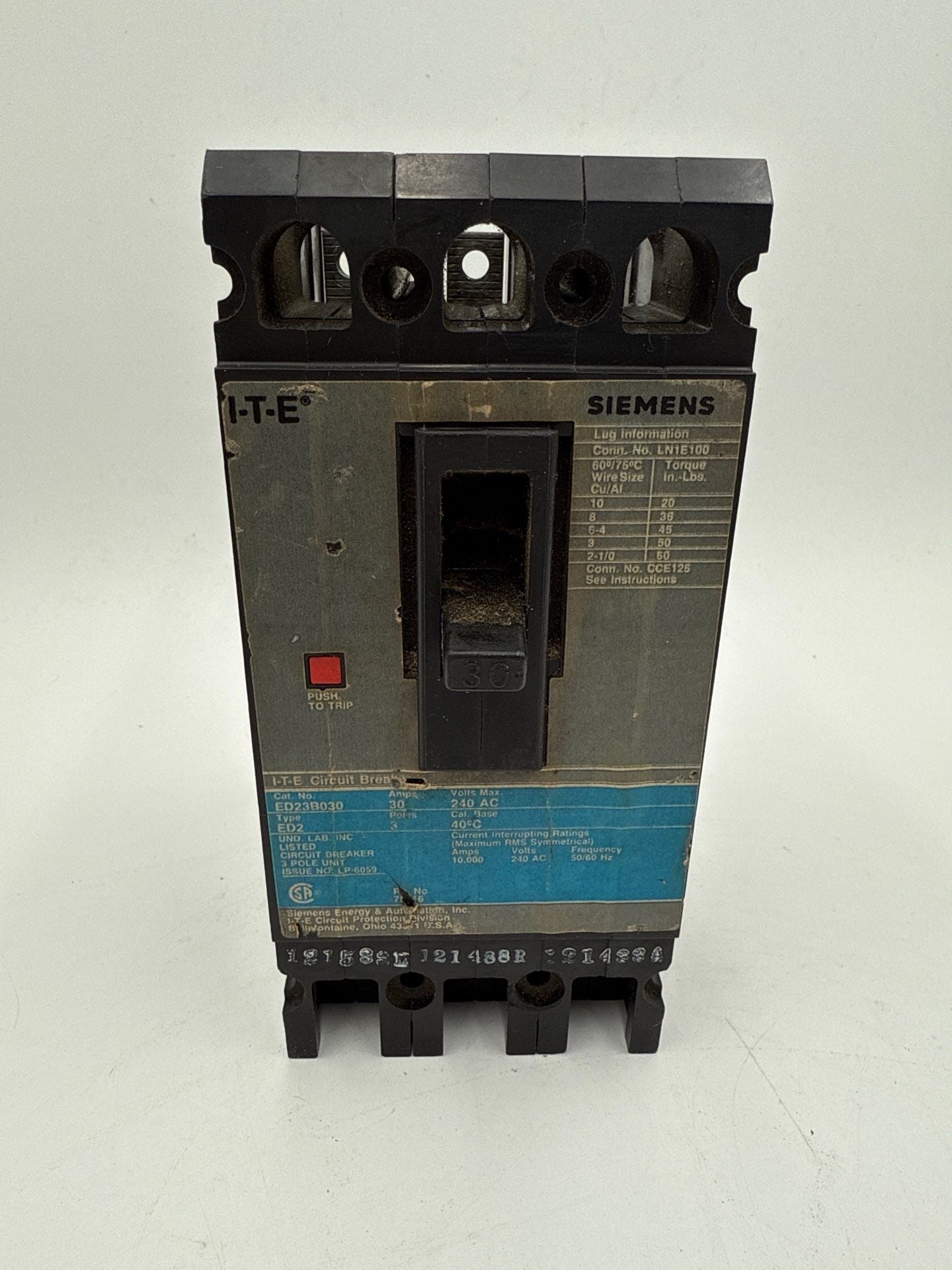 Siemens ITE ED23B030 Circuit Breaker 30A 3P 240V ED2 30 Amp 3 Pole Used