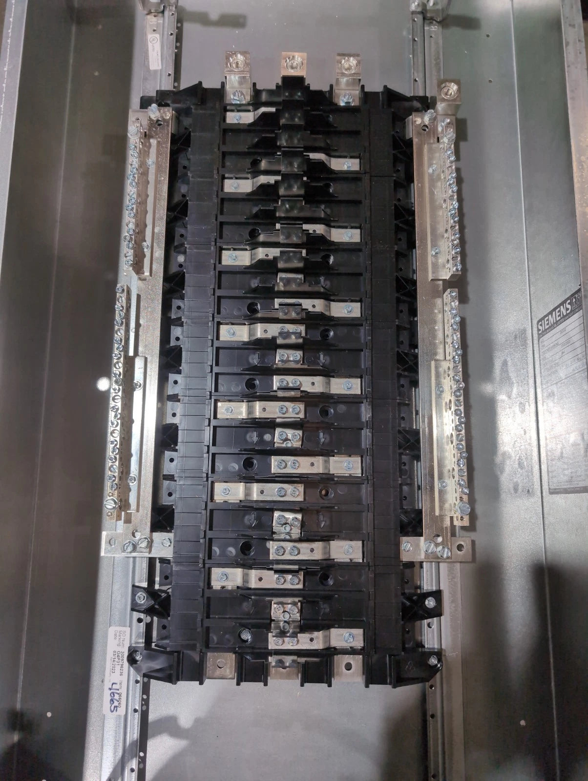 Siemens P1E42ML250ABST P1 Panelboard 250A 480/277V 3PH MLO Panel 250 Amp 42 Cir New