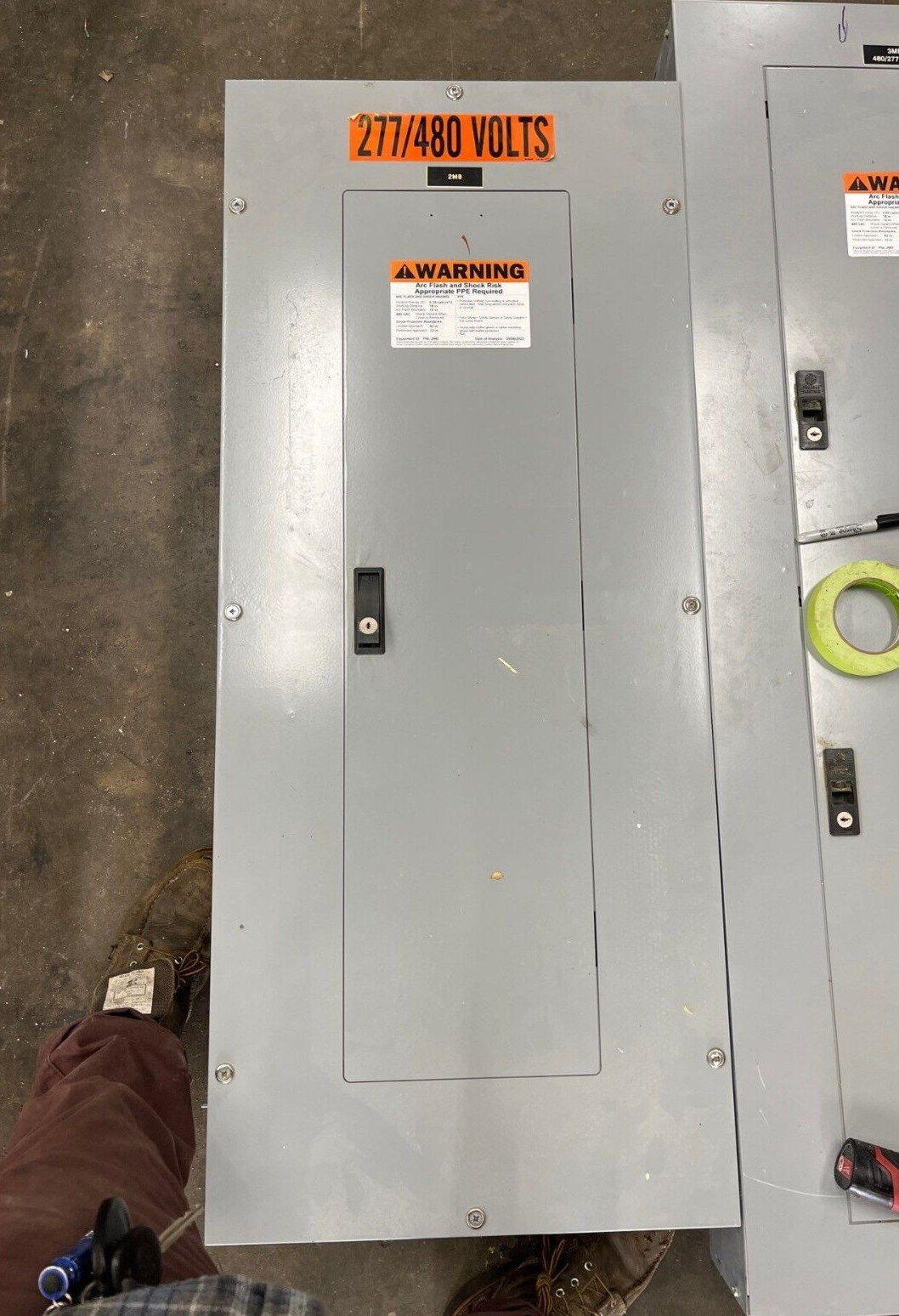 Eaton PRL2A Panelboard 225A 277/480V 3PH 4W Indoor Encl 42 Circuit MLO YS2048 P601 Used