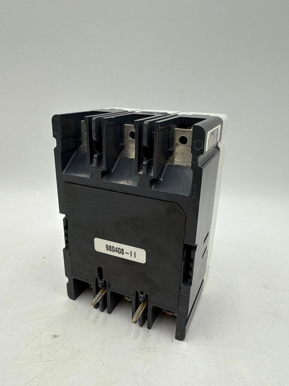 Cutler Hammer HFD3015 Circuit Breaker 15A 3P 600V 3PH HFD 65k 3 Pole 15 Amp Used