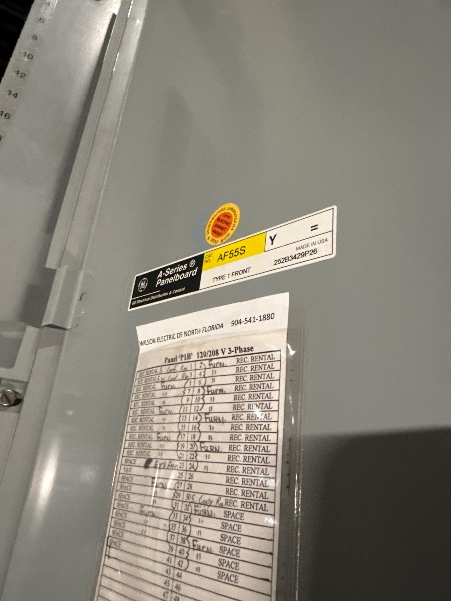 GE AQF3424MBX Panelboard 400A 208/120V 3PH 4W MLO Panel 400 Amp 42 Circuit P781 Used