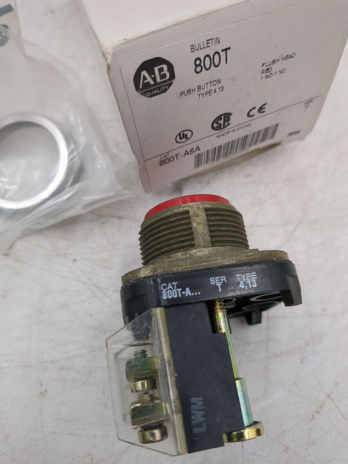 Allen-Bradley 800T-A6A New