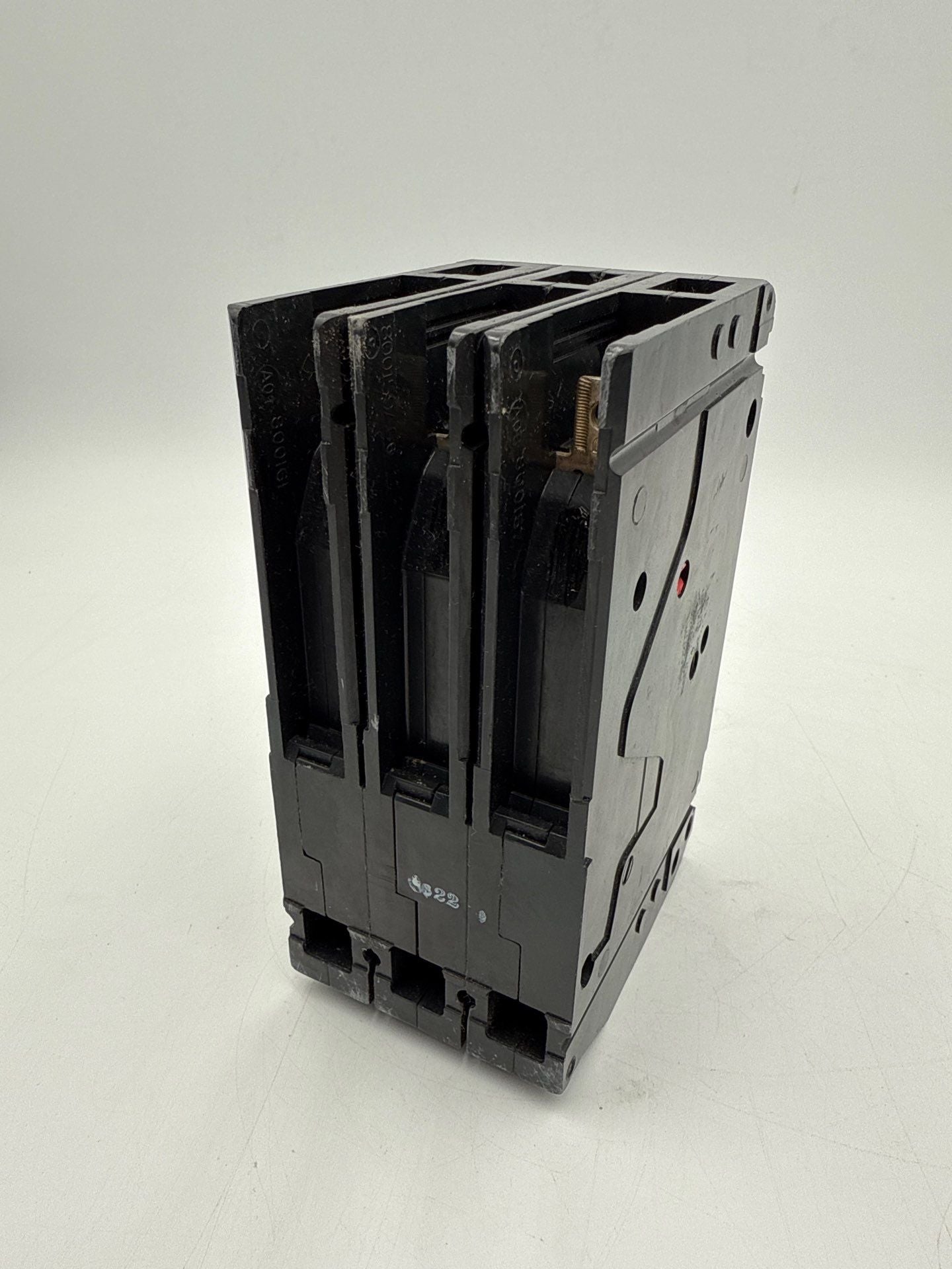 Siemens HHED63B030 Circuit Breaker 30A 3P 600V HHED Bolt On 30 Amp 3 Pole Used