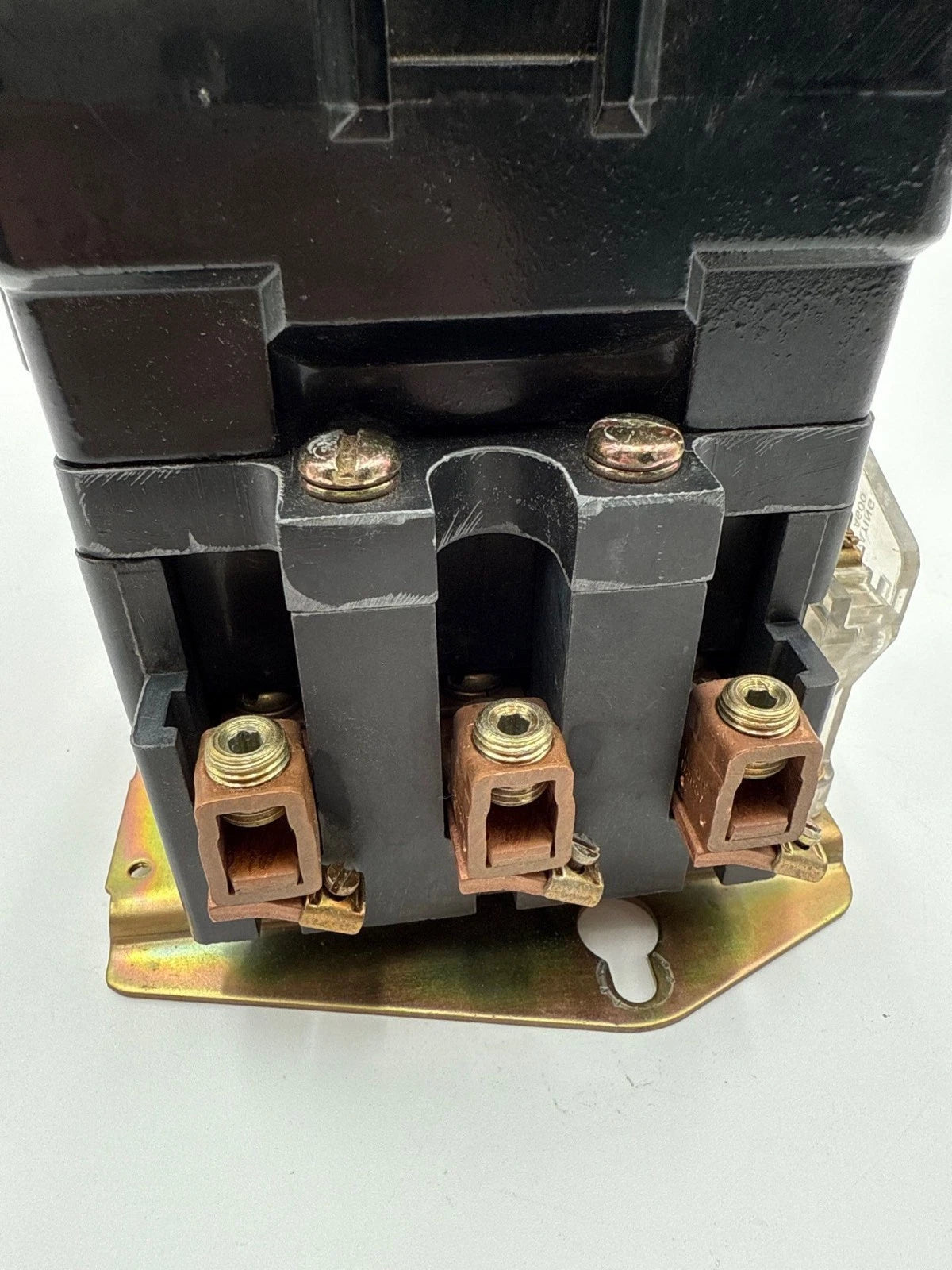 Square D 8536 SE01S Starter NEMA Size 3 Coil 110/120V 90A 3P 600V 3PH 50HP Used