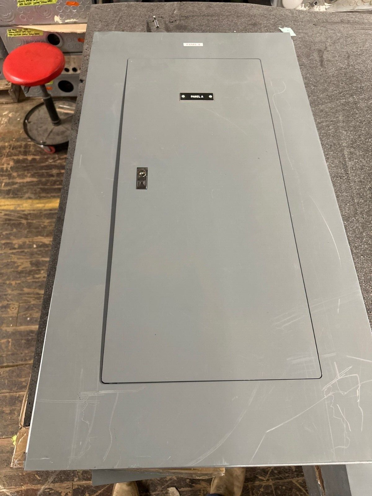 Square D NF430L2C NF Panelboard 250A 600Y/347V 3PH 4W 30 Circuit Indoor Encl MLO P468 Used