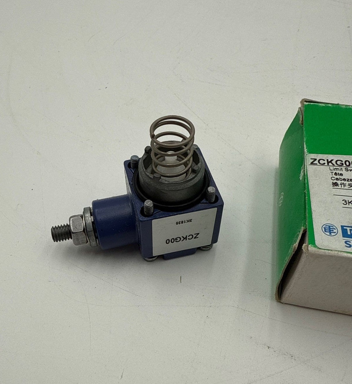 Telemecanique ZCKG00 Limit Swtch Head Rotary Side for ZCKM and ZCKL Body New