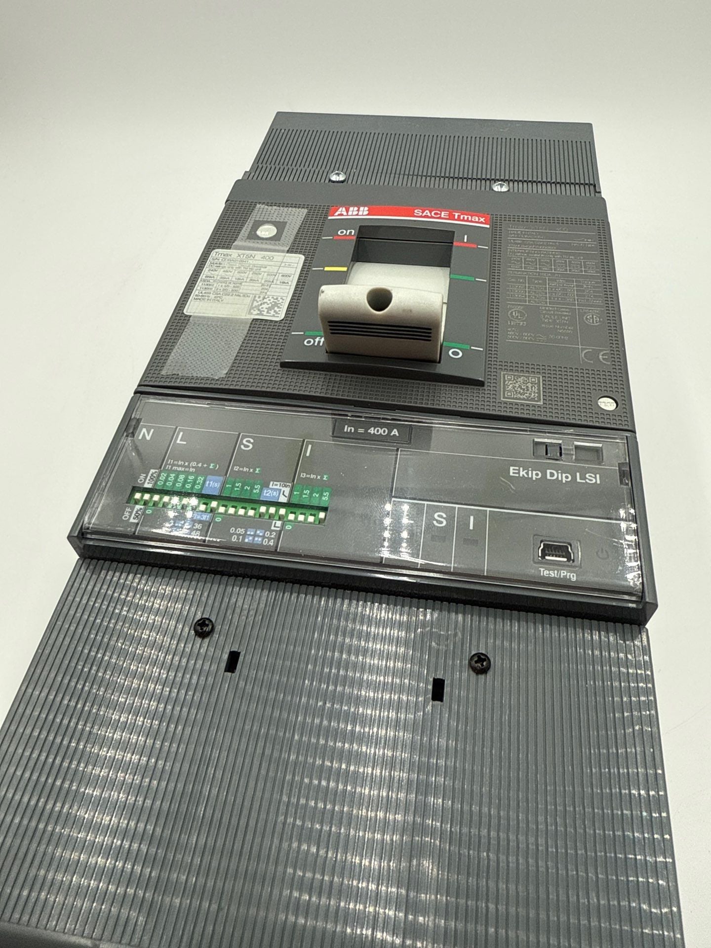 ABB XT5NU340AFYN000XXX ReliaGear Circuit Breaker 400A 3P 600V XT5N 400 400 Amp New