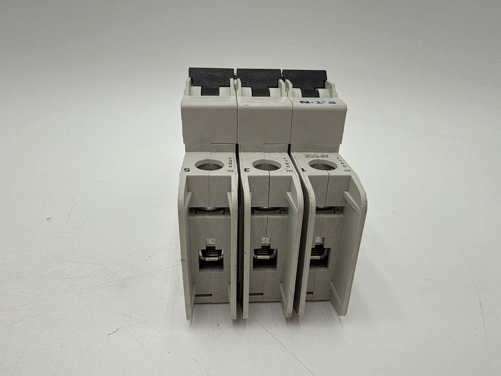 Eaton FAZ-D1.5/3-NA Circuit Breaker 1.5A 3P 480/277V DIN Rail Mount Used