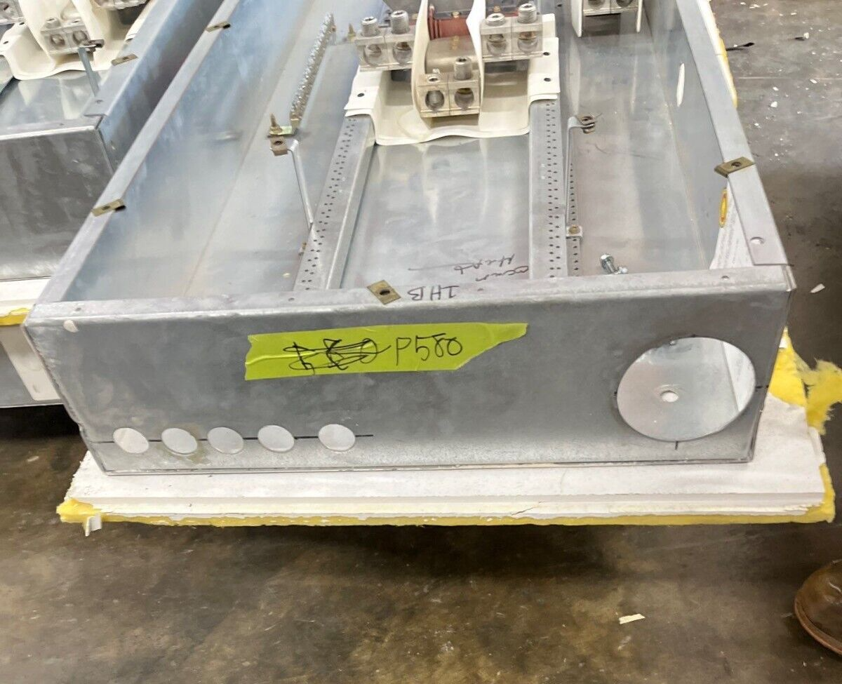 Cutler Hammer PRL2A Panelboard 400A 277/480V 3PH 4W Indoor Encl 42Cir FD3225 MLO P580 Used