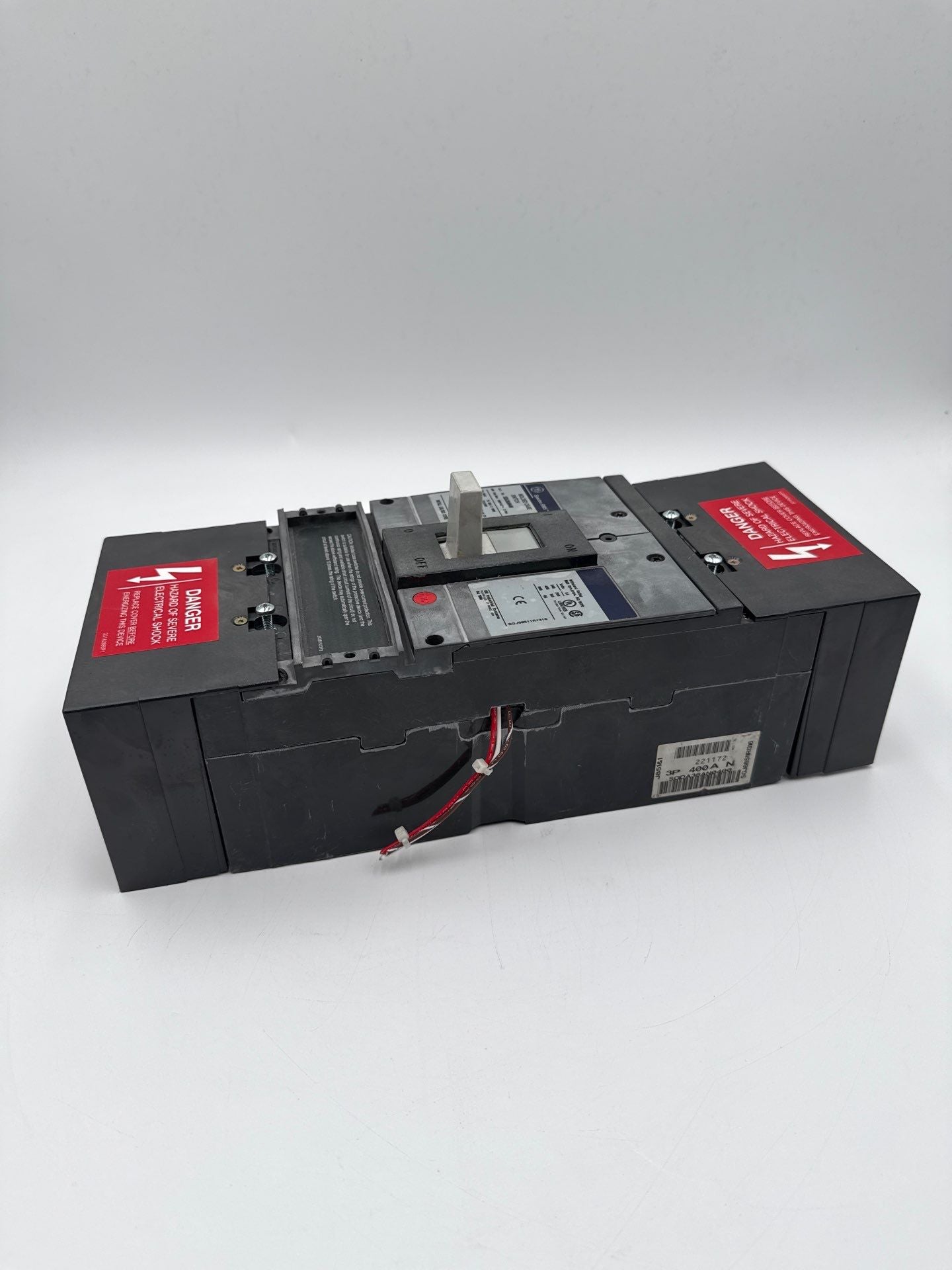 GE SGDA36AN0400 Circuit Breaker 400A 3P 600V SGDA 400 Amp 3 Pole Used