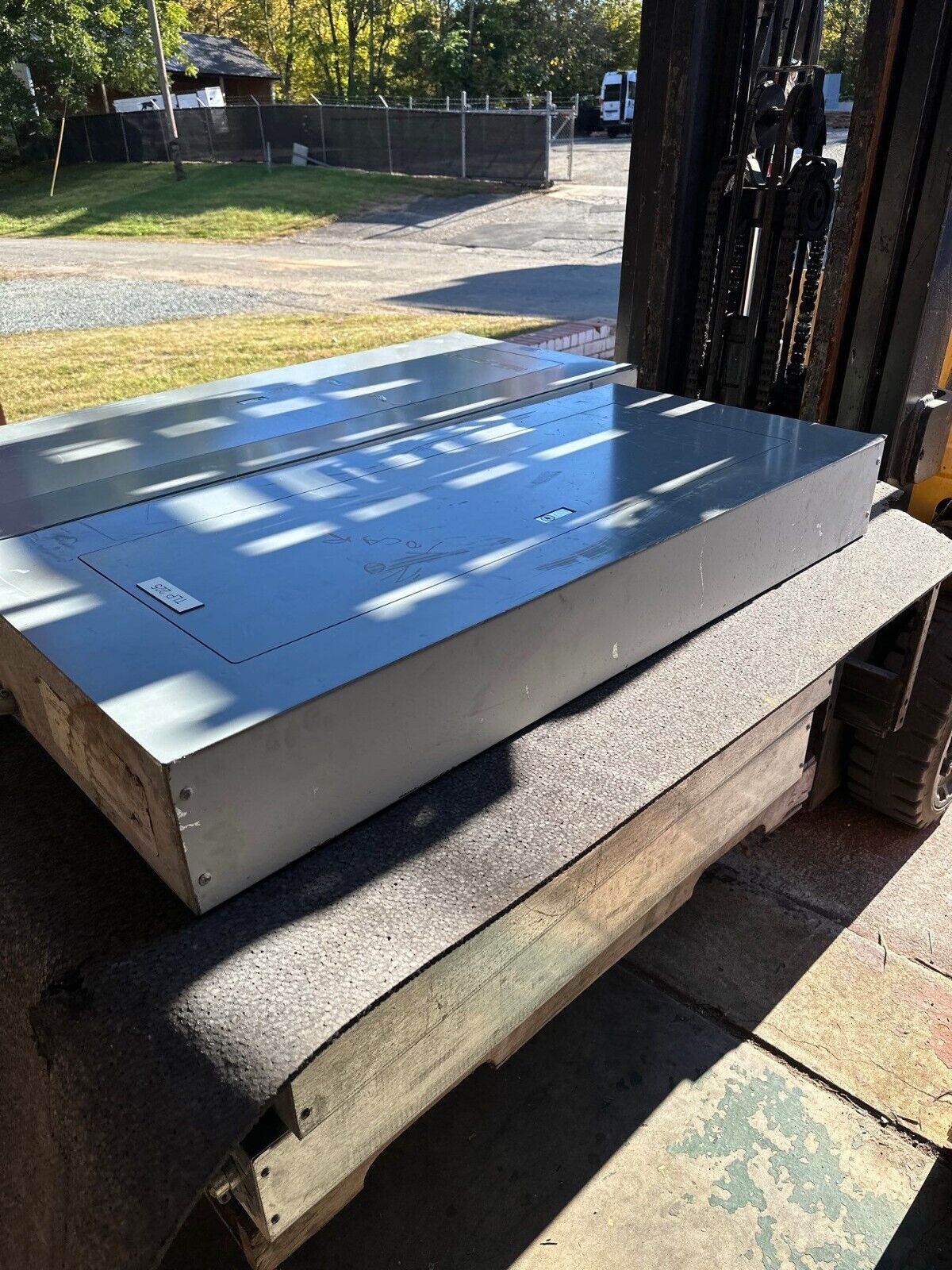 Square D NF Panelboard 250A 600Y/347V 3PH Main Lug MLO Indoor Encl 42 Circuit 4W P339 Used