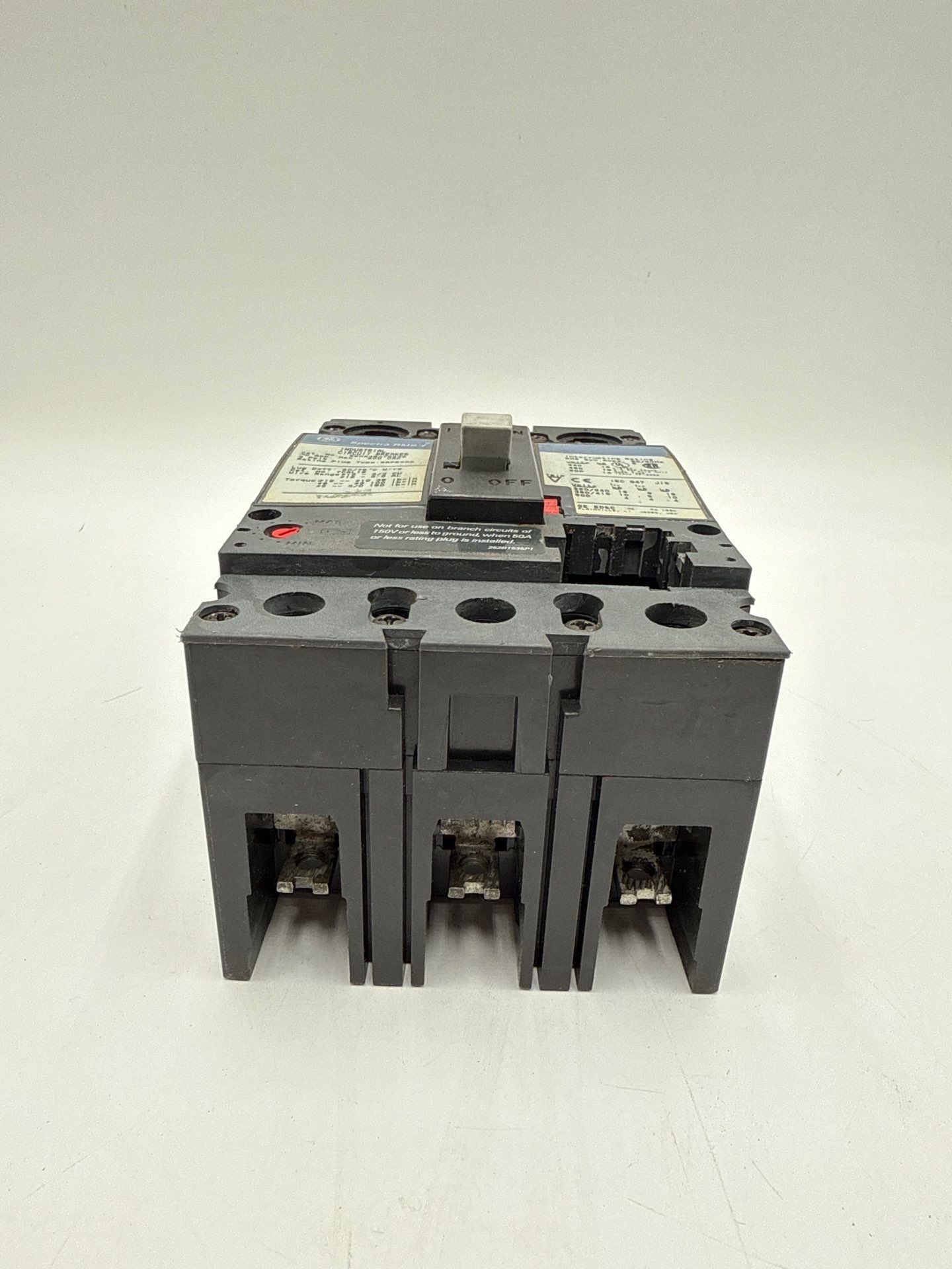 GE SEDA36AT0030 Circuit Breaker 30A 3P 600V Frame 30 Amp 3 Pole NO PLUG Used