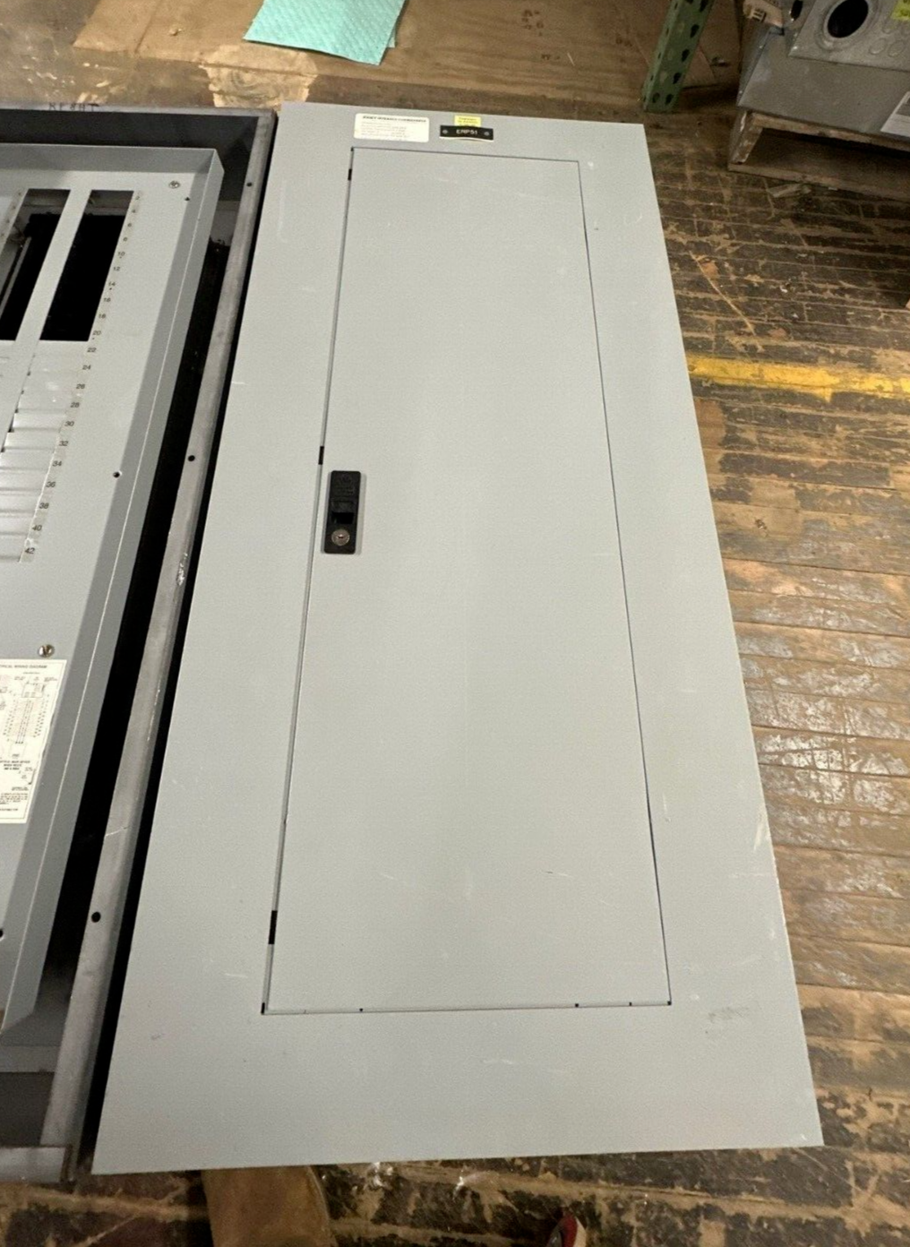 GE Panelboard AQF3421ABX 125A 208/120V 3 PHASE MCB Main THQB32100 42 CIR NEMA 1 P017 Used